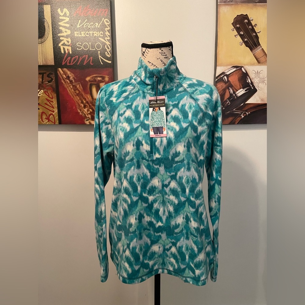 Eddie Bauer Teal and White Fleece Pullover